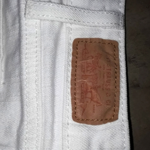White Levi Cutoffs - Picture 5 of 5